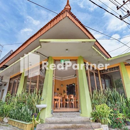 Nafisa Homestay Syariah Near Jatim Park 3 Batu Mitra Reddoorz Malang Extérieur photo