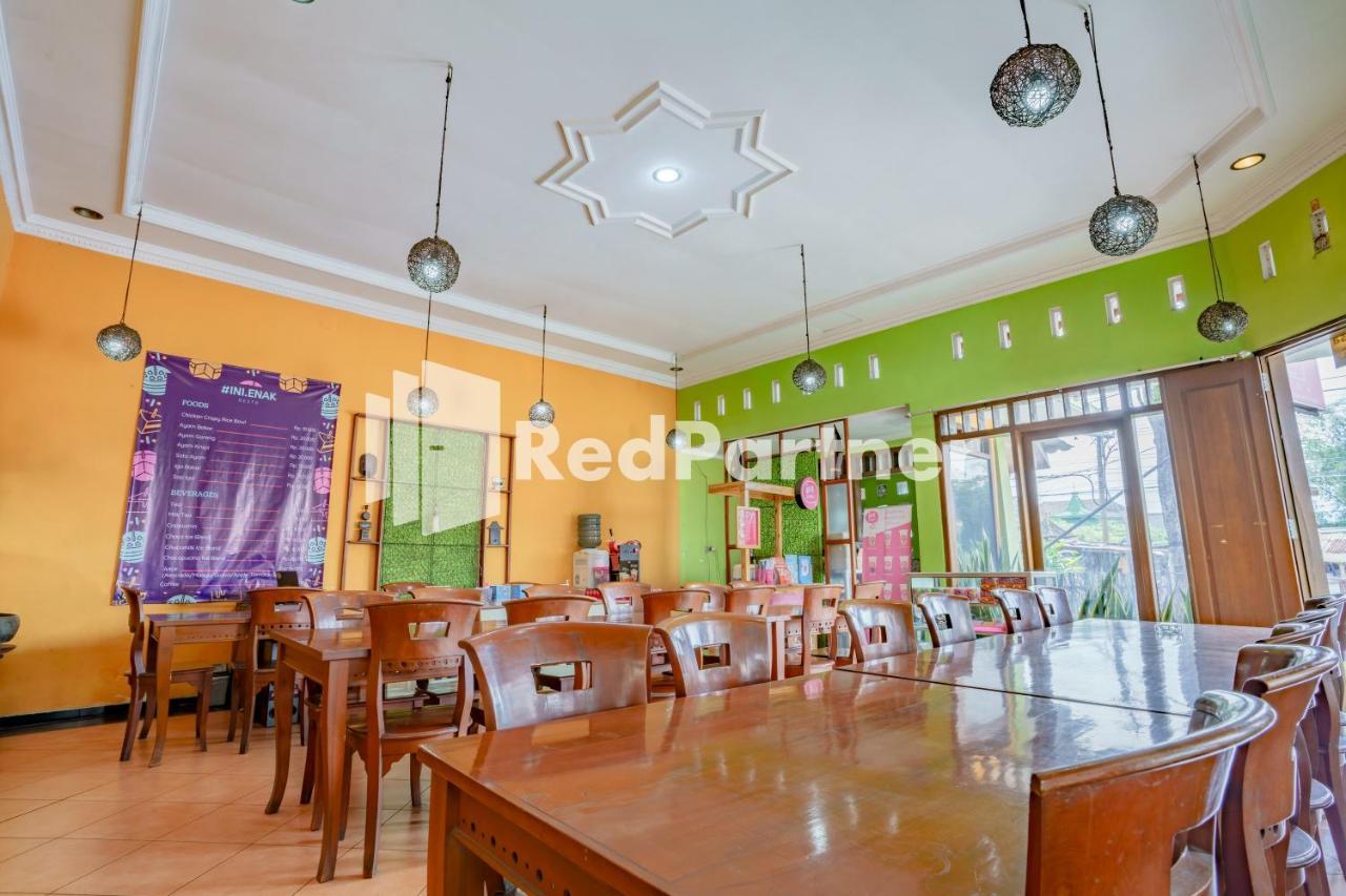 Nafisa Homestay Syariah Near Jatim Park 3 Batu Mitra Reddoorz Malang Extérieur photo