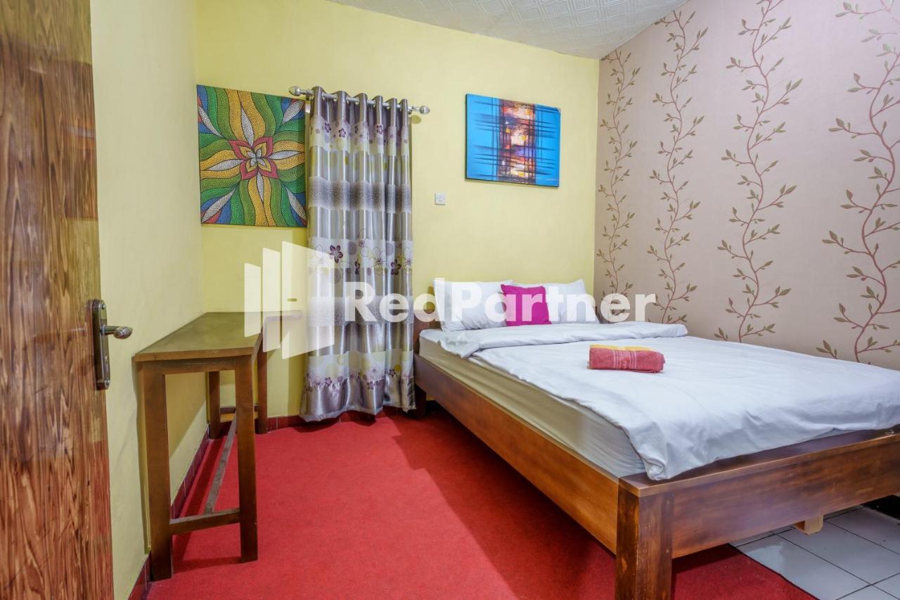 Nafisa Homestay Syariah Near Jatim Park 3 Batu Mitra Reddoorz Malang Extérieur photo