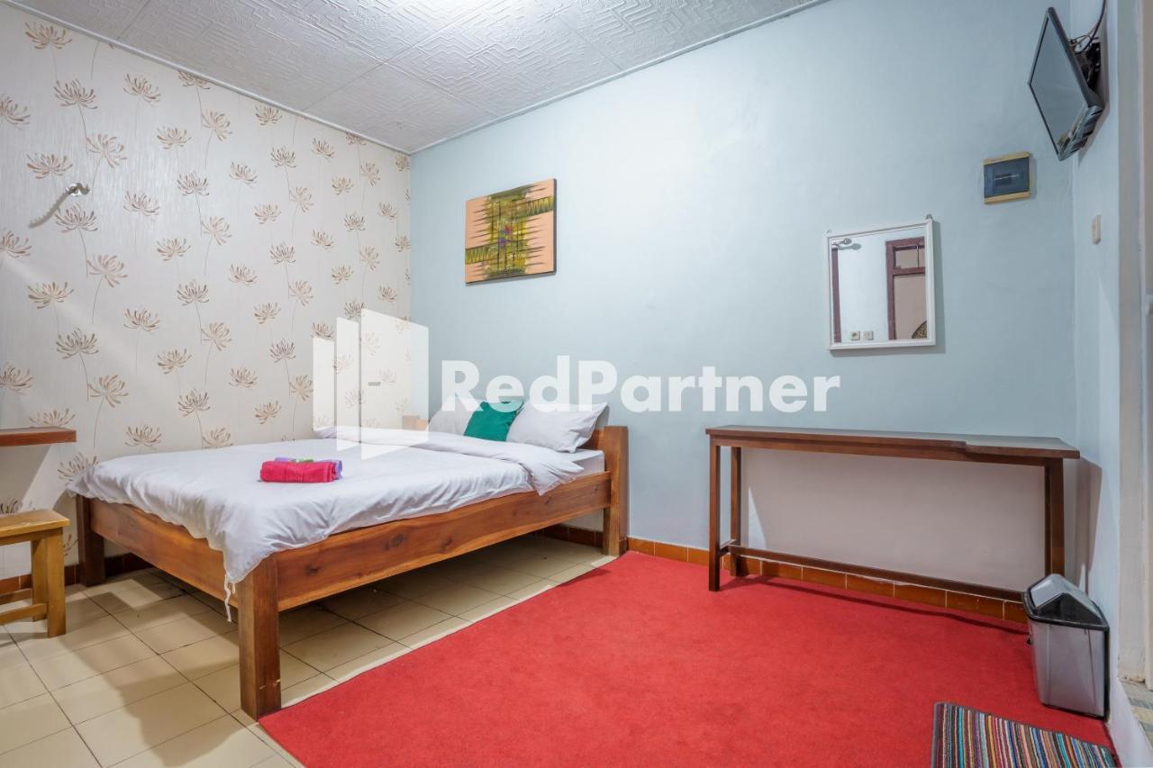 Nafisa Homestay Syariah Near Jatim Park 3 Batu Mitra Reddoorz Malang Extérieur photo